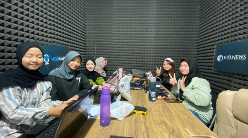 Dua Mahasiswi Telkom University Asah Kompetensi Lewat Program Magang di VISI.NEWS